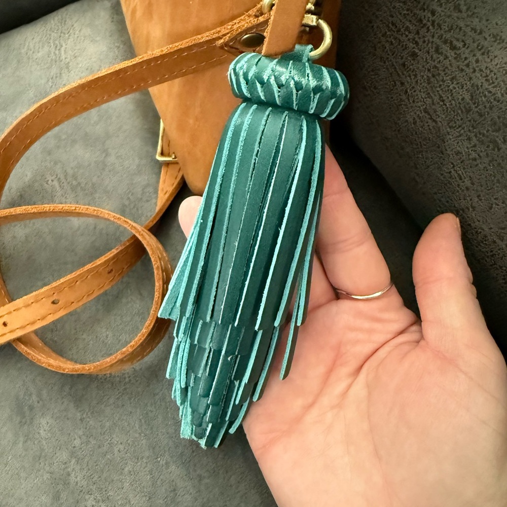 Portland Leather Poppy Purse with Tassel - Picture 5 of 9